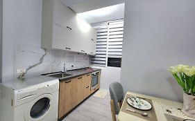 Sweet Dreams Apartment Sari